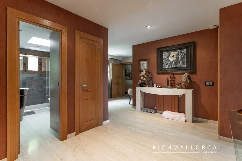 Luxury Penthouse with Panoramic Sea Views in Cas Català — photo 12