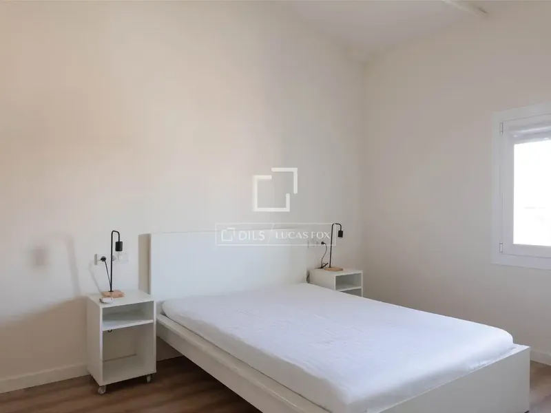 Located in one of the most dynamic and central areas of Palma, on Calle Aragó, this fully renovated residential building offers a — photo 9