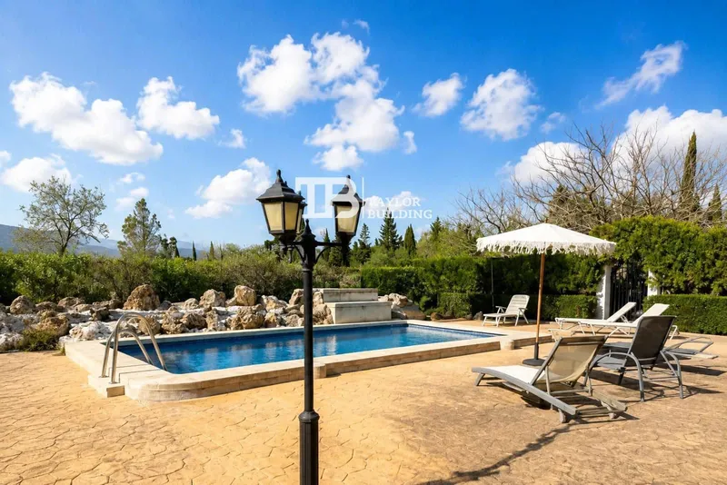 Villa for sale in Bunyola, Mallorca — photo 2