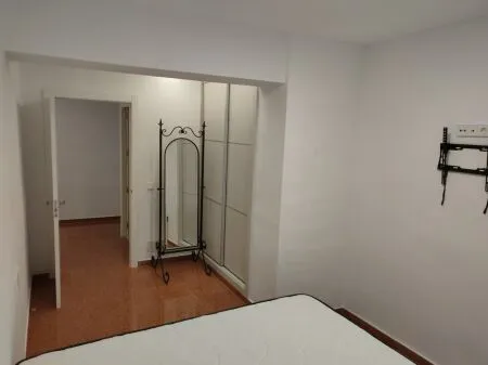 Flat - Palma de Mallorca (Centro), Built Surface 190m², 6 Bedrooms, 3 Bathrooms, Lift, All Exterior — photo 8