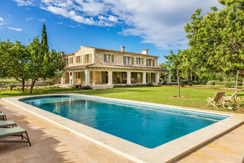 Completely renovated finca between Pollença and Alcudia — photo 1