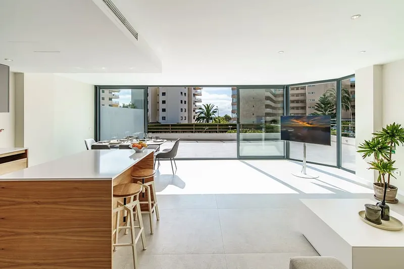 Renovated apartment for sale in Portals Nous with sea views near Puerto Portals — photo 4