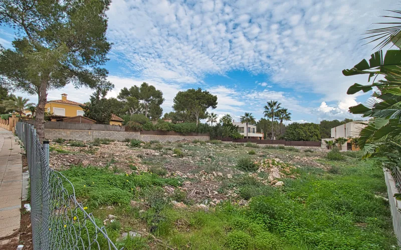 Building plot in Sol de Mallorca with partial sea views — photo 4
