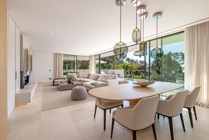 Villa in Portals Nous - Property with sea views and pool — photo 5
