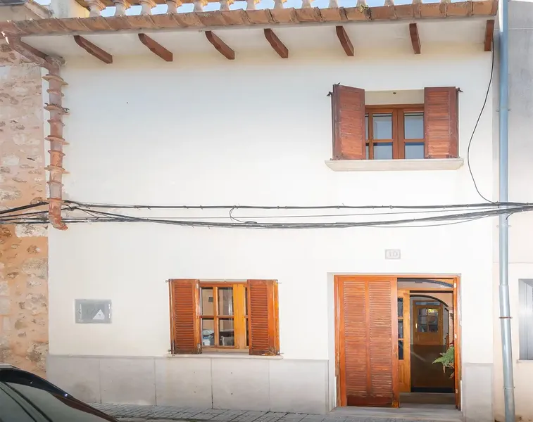 4-bedroom village house with terrace and water well in Felanitx — photo 4