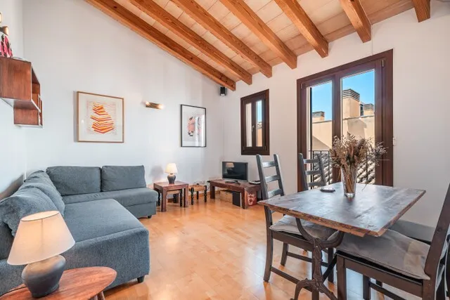 Elegant top-floor apartment for sale in Palma Old Town, Mallorca — photo 2