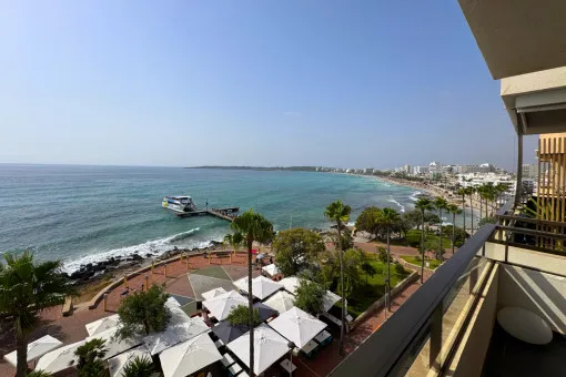 Cala Millor , 2-bedroom apartment on the 5th floor, directly on the beach in Cala Millor — photo 1