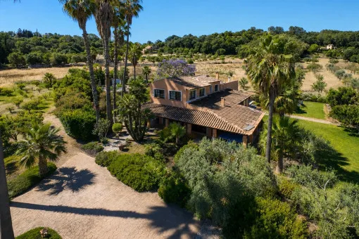 Campanet: Charming finca with wonderful garden and pool in the idyllic countryside of Campanet — photo 9