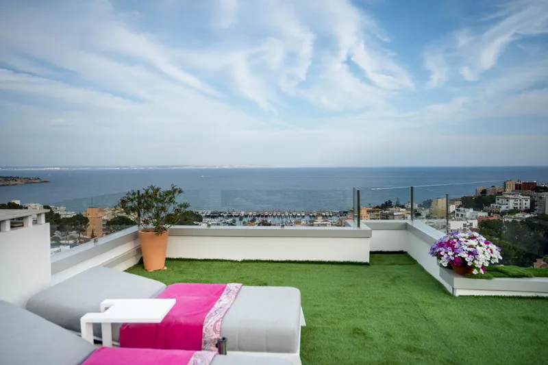 Exclusive penthouse with panoramic sea views in Sant Agustí — photo 8