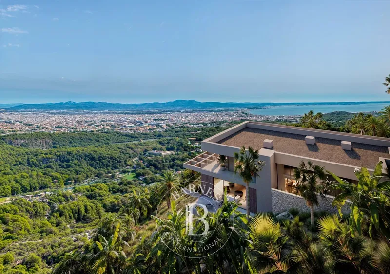 Contemporary Villa with Expansive Sea Views in Son Vida — photo 3