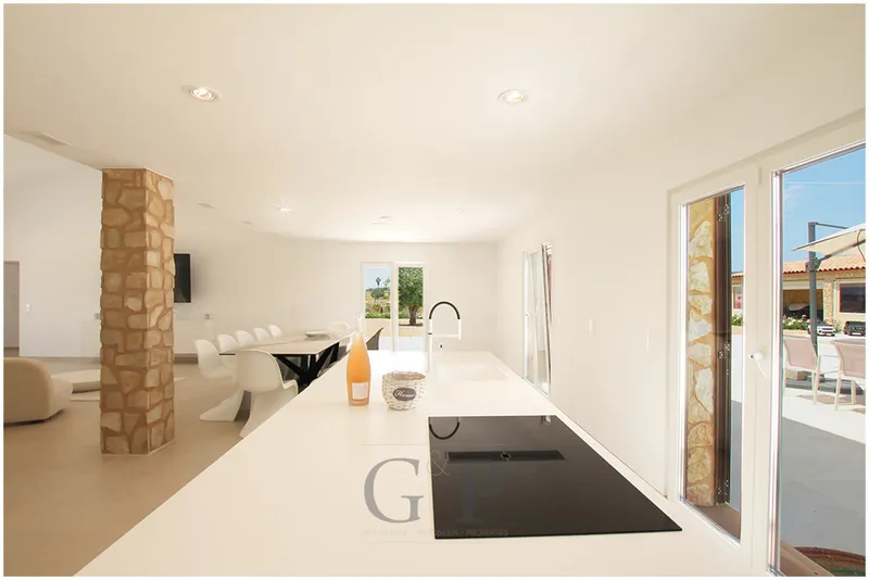 Real Estate Details — photo 10