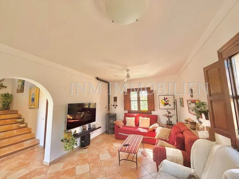 14.700m² Finca mit 6 Zimmern, Pool und Gästehaus zu kaufen — photo 5