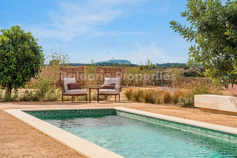 Finca with private lake for sale in Vilafranca de Bonany, Mallorca — photo 2