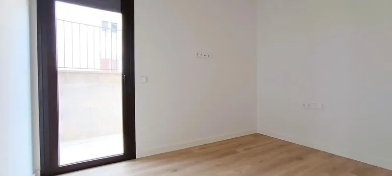 Exclusive brand new ground-floor apartments for rent in Son Dameto, in a modern residential complex with communal pool — photo 12