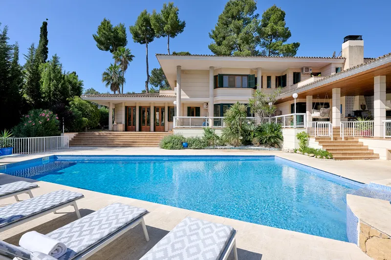 Vacation Rental: Cozy Villa with a Unique Pool Area in Son Vida - Marcel Remus Real Estate — photo 2