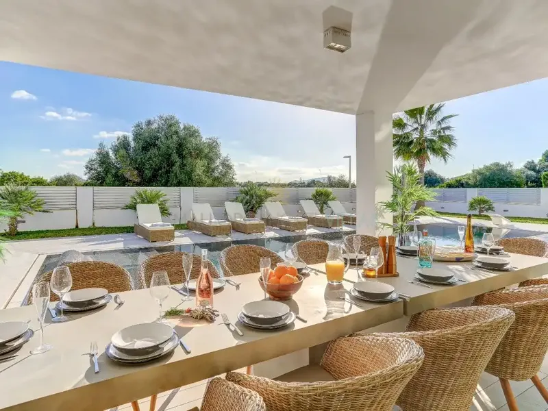 Exclusive contemporary villa in Llenaire, Puerto de Pollensa - 7 suites, architectural design and open views — photo 4