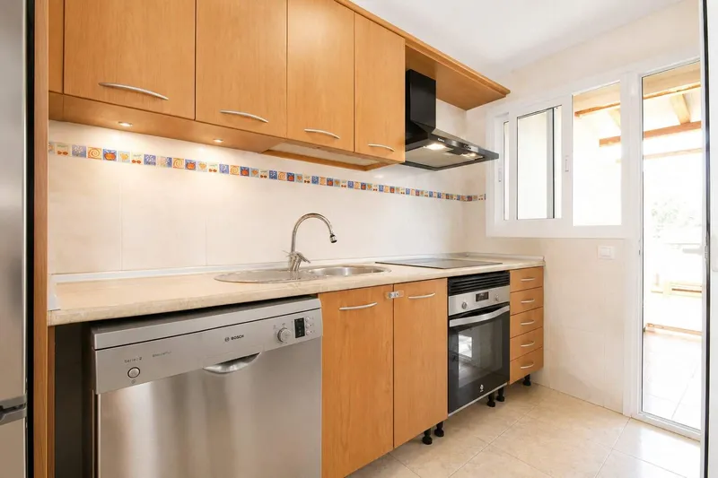 86m² Apartment with 3 bedrooms, 2 bathrooms and sea views for sale — photo 5