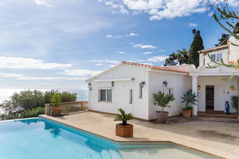 Villa on the front line in Cala Pi with infinite views of the Mediterranean – Absolute privacy 1 minute from the beach — photo 5