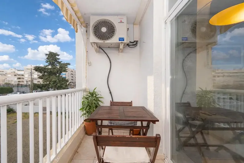 3-bedroom apartment with terrace in Portixol, 500 meters from the beach — photo 9