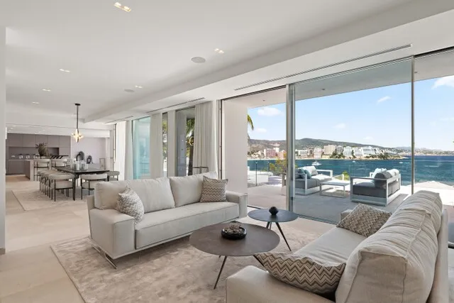 Luxurious villa with sea access for sale in Cala Vinyes, Mallorca — photo 6