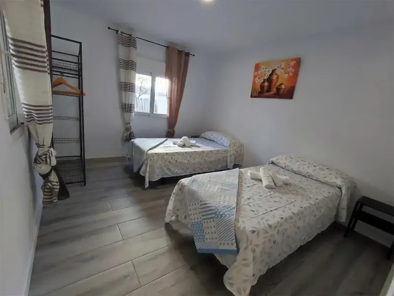 Planta baja independiente a estrenar con jardín y porche – Badia Grande — photo 8