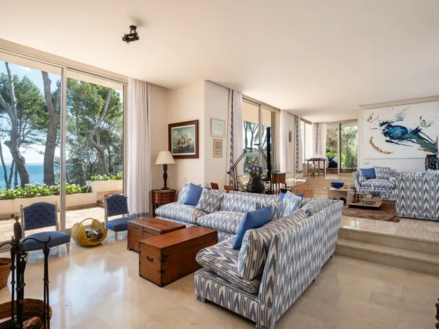 Coastal villa with direct sea access for sale in Sol de Mallorca, southwest Mallorca — photo 7