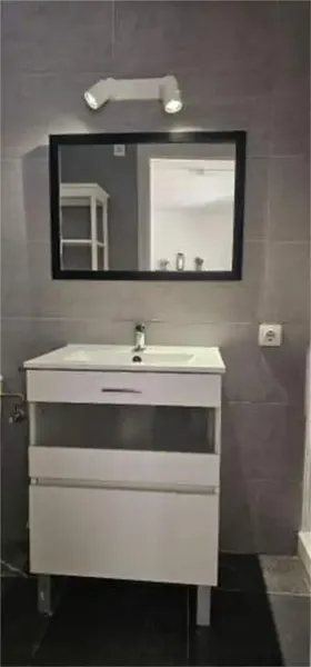 Bonito piso, con piscina y jardines comunitario a 50 metros de la playa, 1 habitación, cocinasalón, baño y terraza. Amueblado con lavadora,  — photo 6