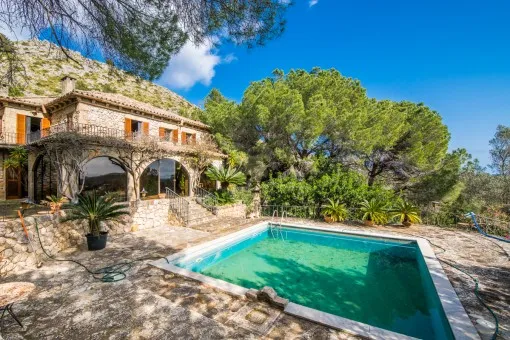 Pollensa, rural manor house with guest houses, tennis court and swimming pool in Pollença — photo 1