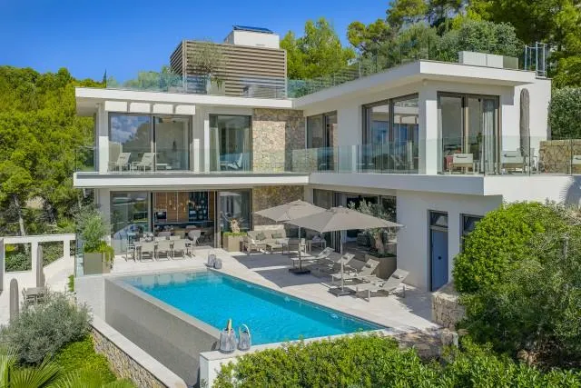 Incredible harbour view villa for sale in Puerto Andratx, Southwest Mallorca — photo 1