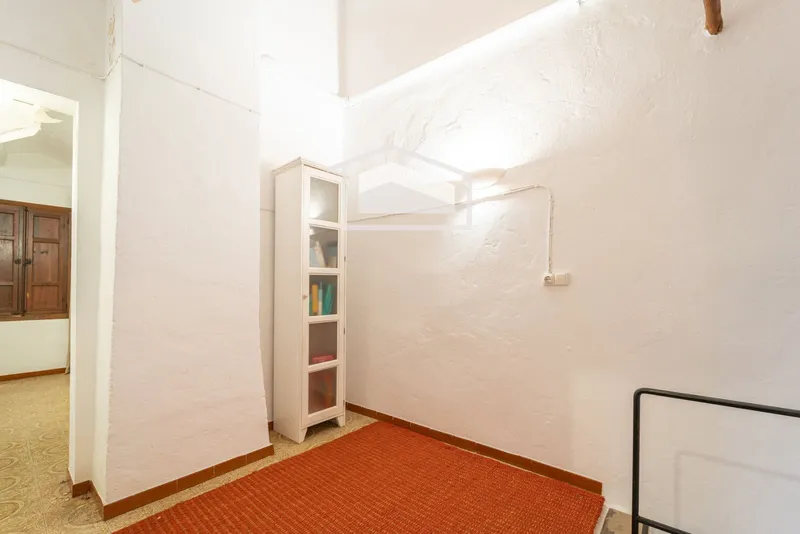 Townhouse in Ses Salines, with 126 m2, 4 bedrooms, 1 bathroom and storage room. — photo 6