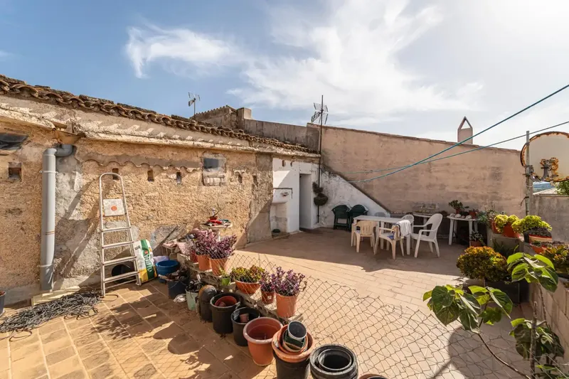 Discover this spectacular house in Capdepera, with 243 m² built on a 380 m² plot — photo 2