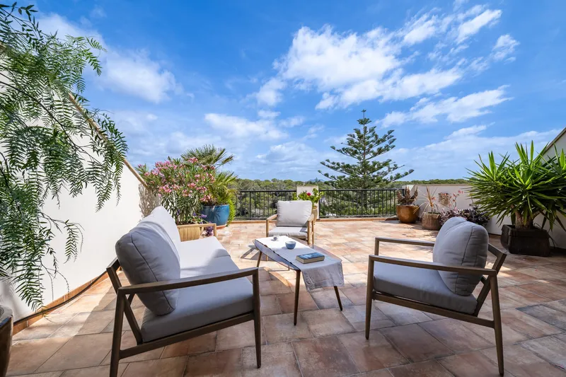 Duplex penthouse with roof terrace and harbour views in Cala Figuera — photo 3