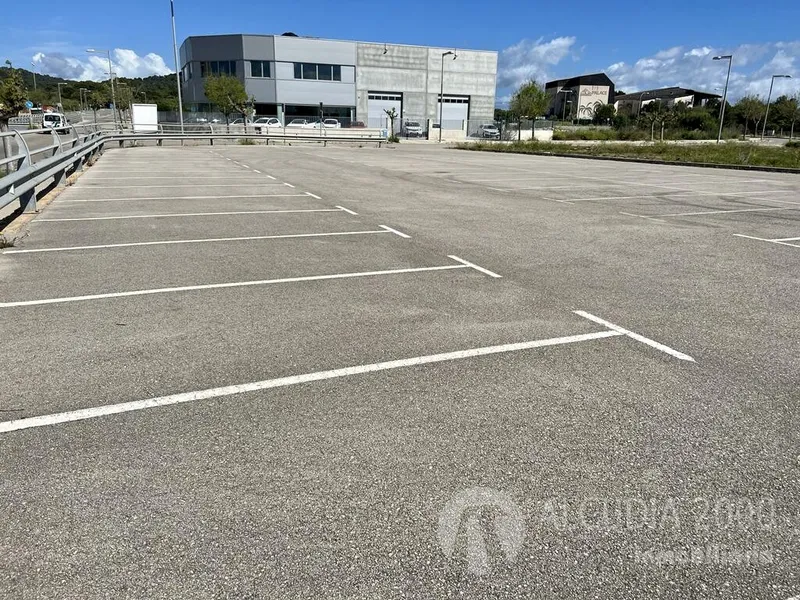 Plot — photo 6