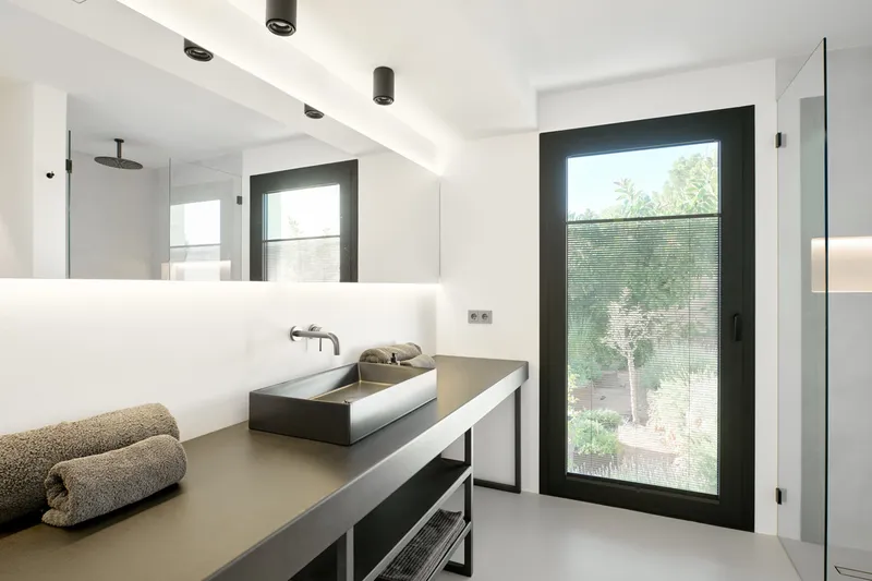 Impressive villa with fantastic sea views in Costa d'en Blanes - Marcel Remus Real Estate — photo 9