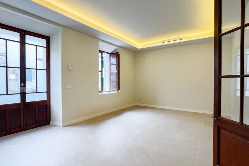 Stylishly renovated village house with idyllic patio and pool — photo 4