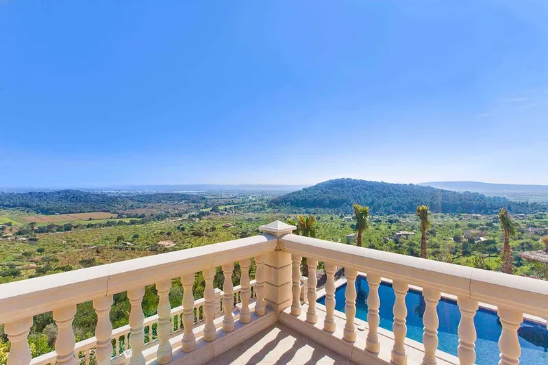 Luxury estate on 50,500 m² land for rent — photo 4