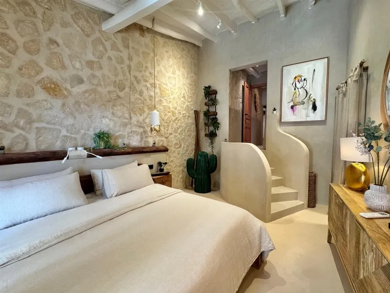 Stylishly renovated penthouse with a terrace in the heart of Llucmajor — photo 2