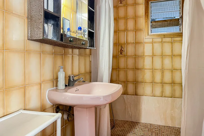 Investment opportunity: townhouse with large garden and distant views — photo 6