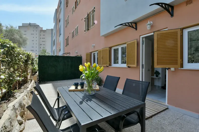 Discover this cozy apartment in one of the best areas of Paguera, ideal for a temporary stay in Mallorca — photo 4