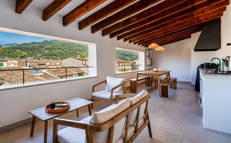 Modern triplex in a historic building in Sóller — photo 2