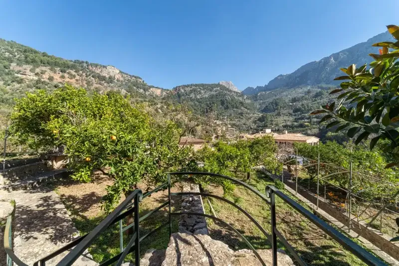Historic property for sale in the heart of Fornalutx with beautiful views of the Sierra de Tramuntana — photo 4