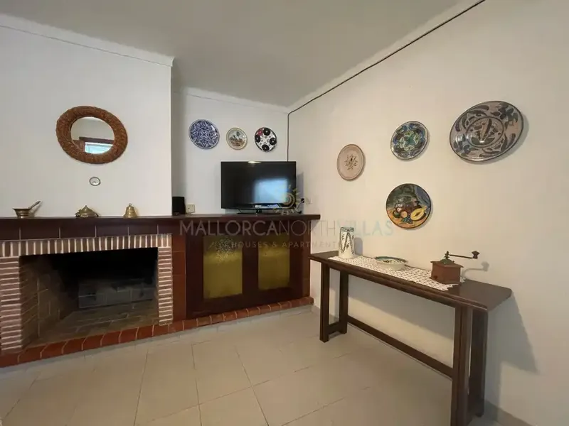 Discover the authentic Mallorcan charm with this village house in Pollença, located in a privileged location next to the iconic Pont Roma — photo 12