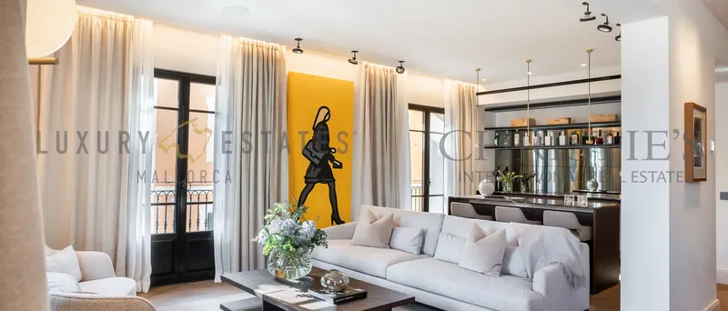 Unique lavishly renovated townhouse in the heart of Palma — photo 8