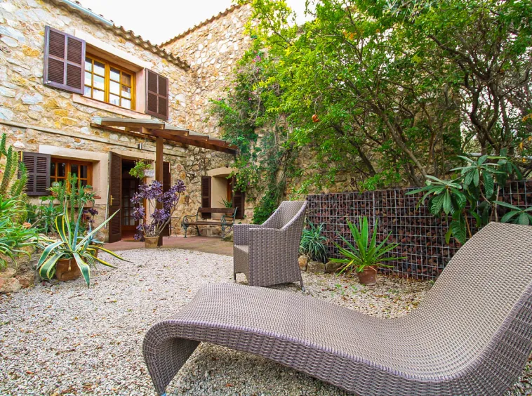 Ref. 2433C – Andratx – Beautiful village house with garden and pool — photo 3
