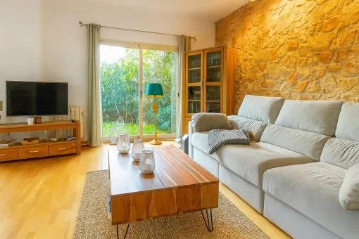 Son Veri Nou, rare semi-detached home in Son Veri Nou with garden, roof terrace and sea views — photo 8