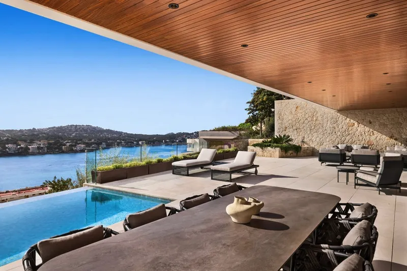 Contemporary villa with panoramic views for sale in Santa Ponsa — photo 8