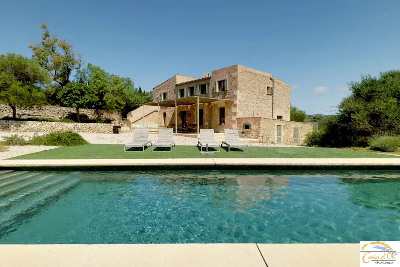 Exclusive Sea View Estate Between Porto Cristo and Portocolom – Mediterranean Luxury, Privacy and Timeless Elegance — photo 3