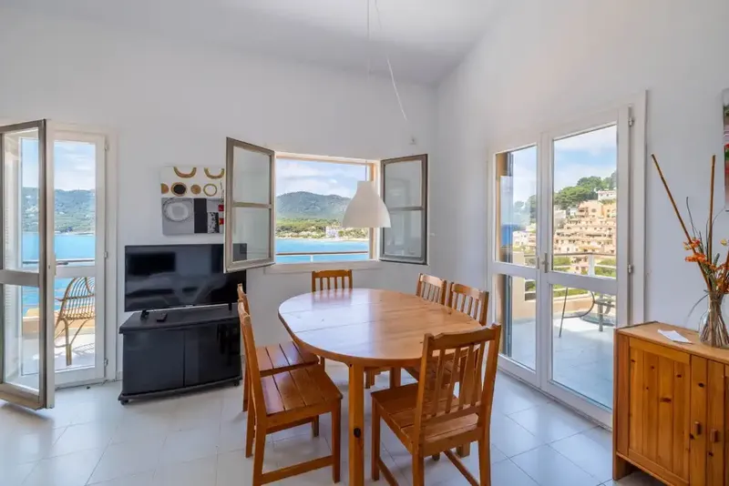 This impressive duplex in Canyamel offers stunning panoramic sea views and is just a few minutes' walk from the beach. — photo 6