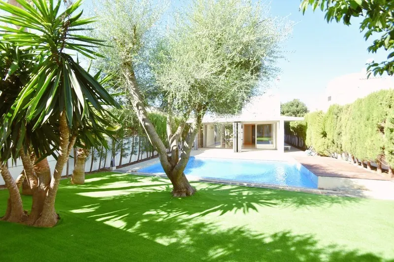 Modern house near the sea in Sa Rapita — photo 3