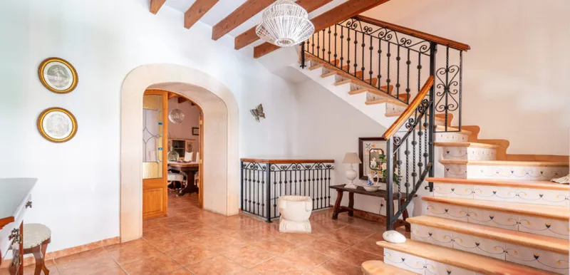 Mallorcan house for rent in Campos with patio and sunny terrace — photo 1